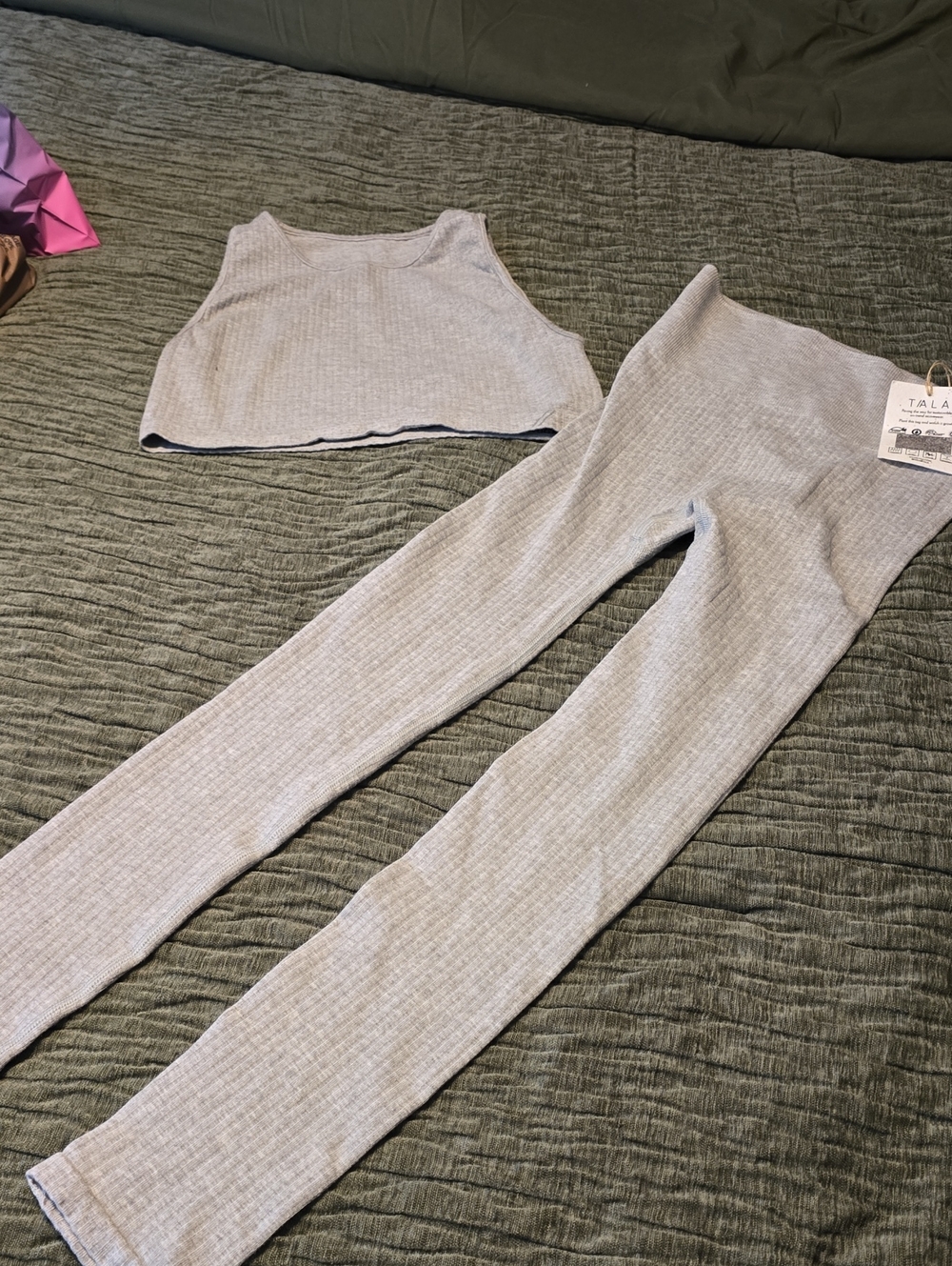Yala Ribbed Light Gray Leggings Set New With Tags Medium